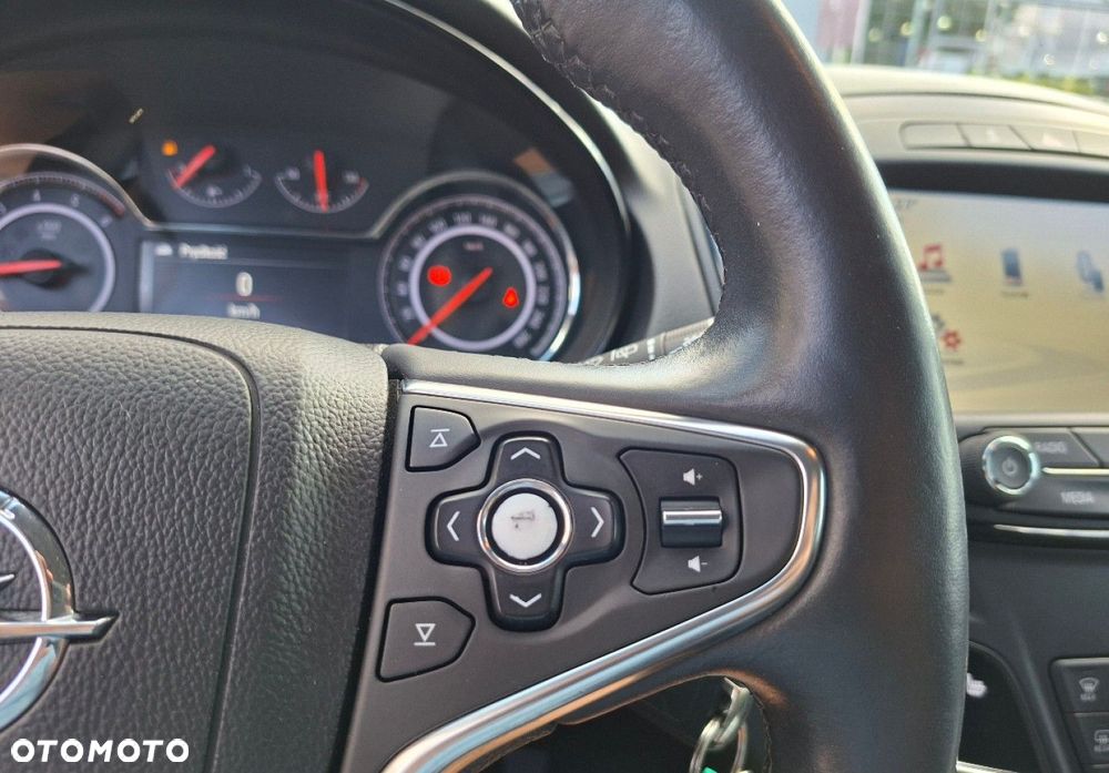 Opel Insignia - 37