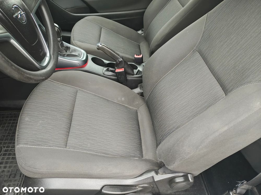 Opel Astra GTC 1.4 Turbo - 23