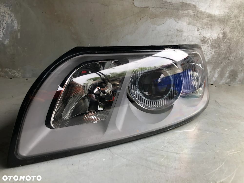 LA-12 . Lampa Reflektor Lewy Przód Volvo V50 (2005-2009) - Gwarancja Wysyłka - 1