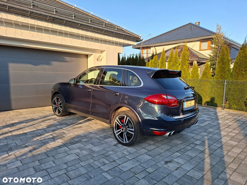 Porsche Cayenne Turbo Tiptronic S - 4