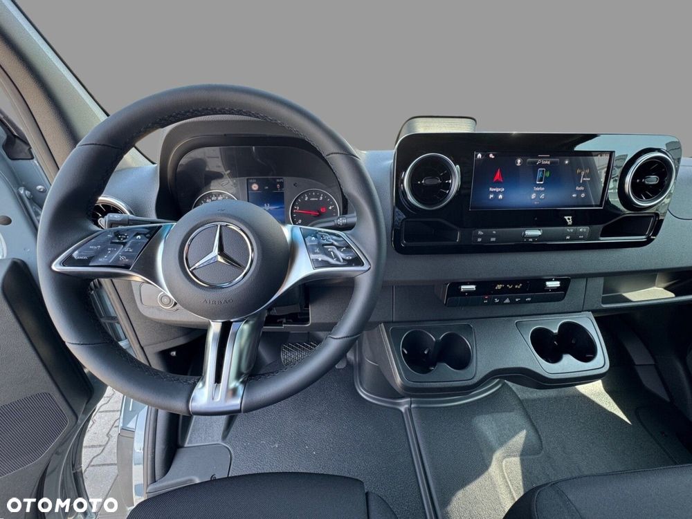 Mercedes-Benz Sprinter 319 CDI KA OM654 długi SELECT - 7
