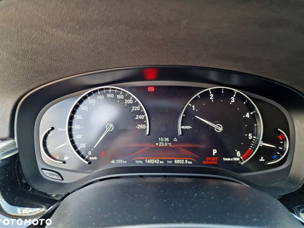 BMW Seria 5 530d Sport Line - 23