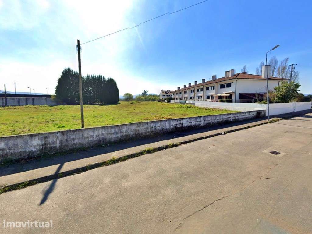 Conjunto de 5 Lotes para habitação em Valença - Grande imagem: 3/3