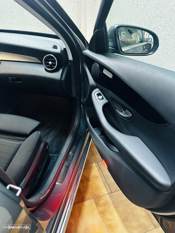 Mercedes-Benz C 180 d Station Exclusive - 43