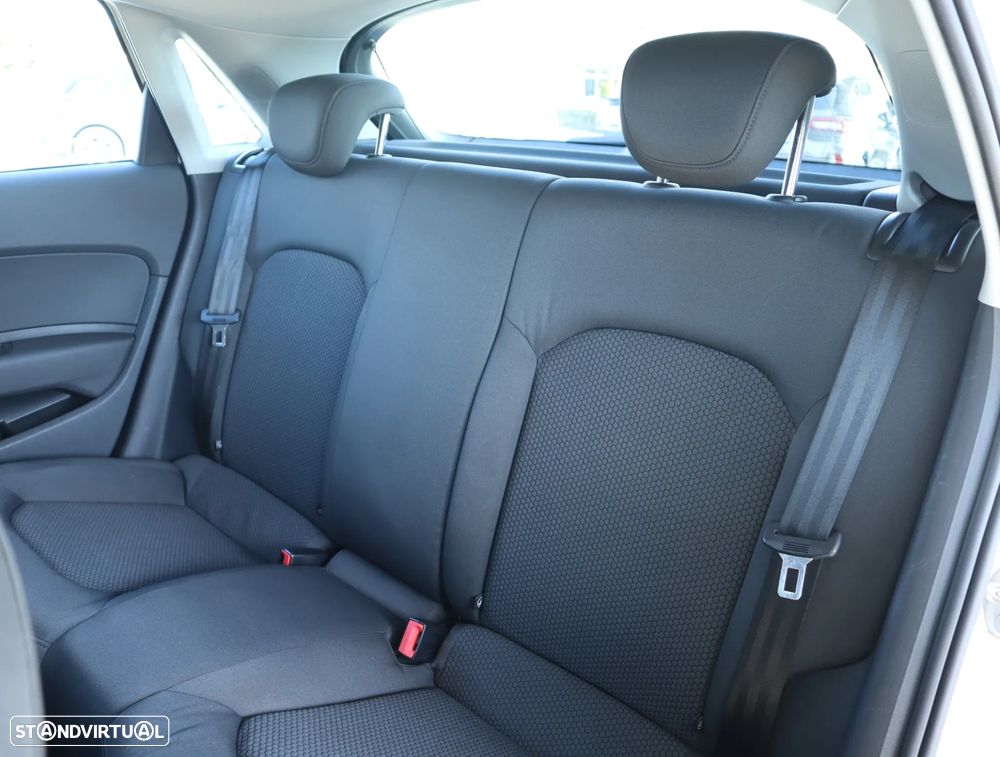 Audi A1 Sportback 1.6 TDI Advance - 22