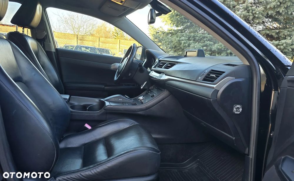 Lexus CT 200h Prestige - 8