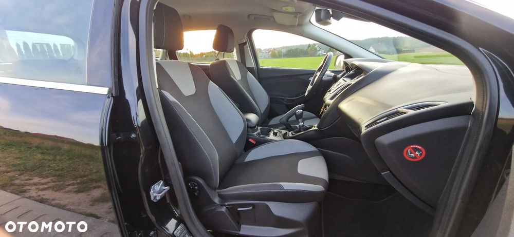 Ford Focus - 24