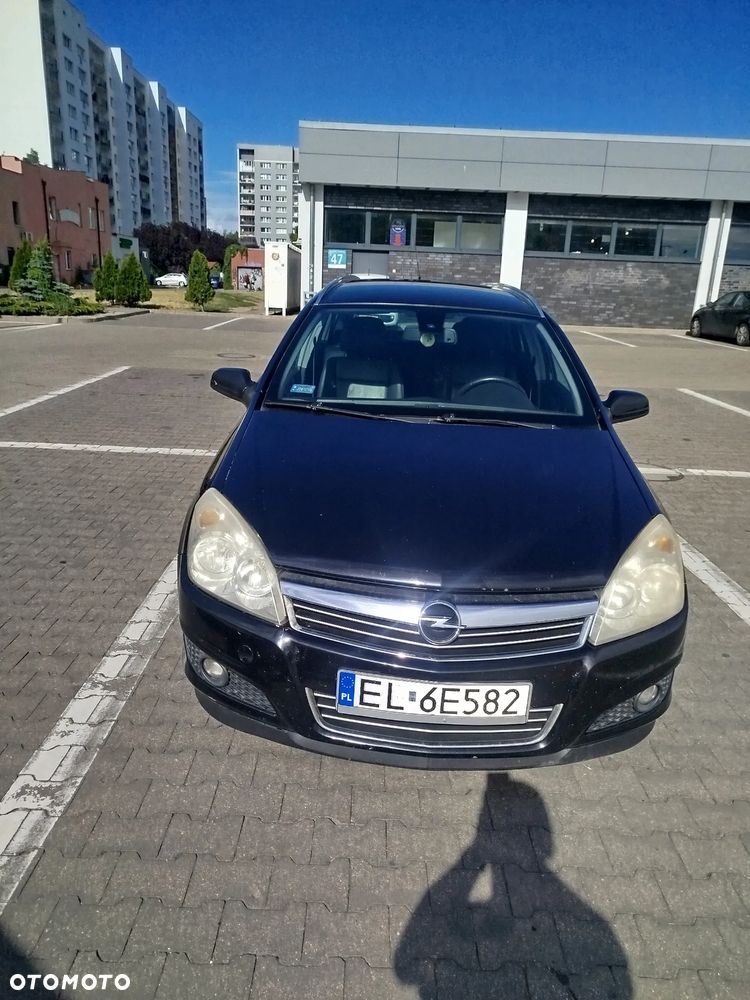 Opel Astra 1.9 CDTI Cosmo - 2