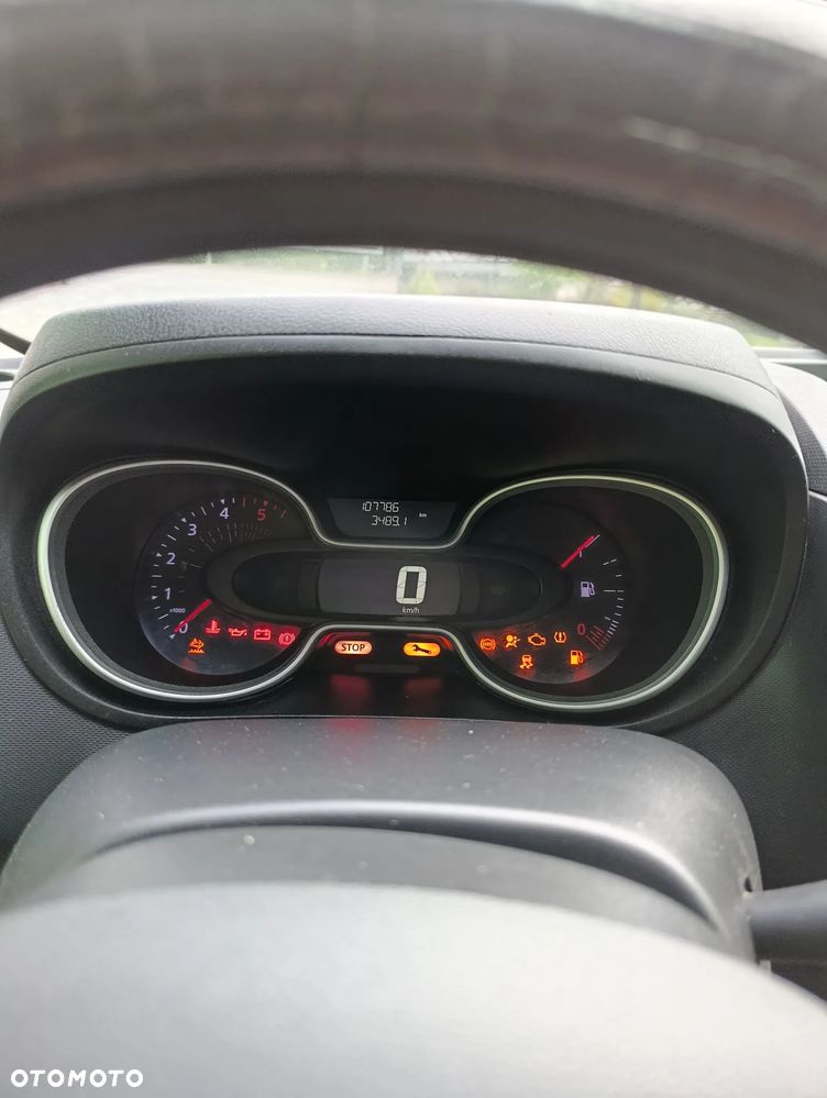 Renault Trafic 2.0 dCi - 8