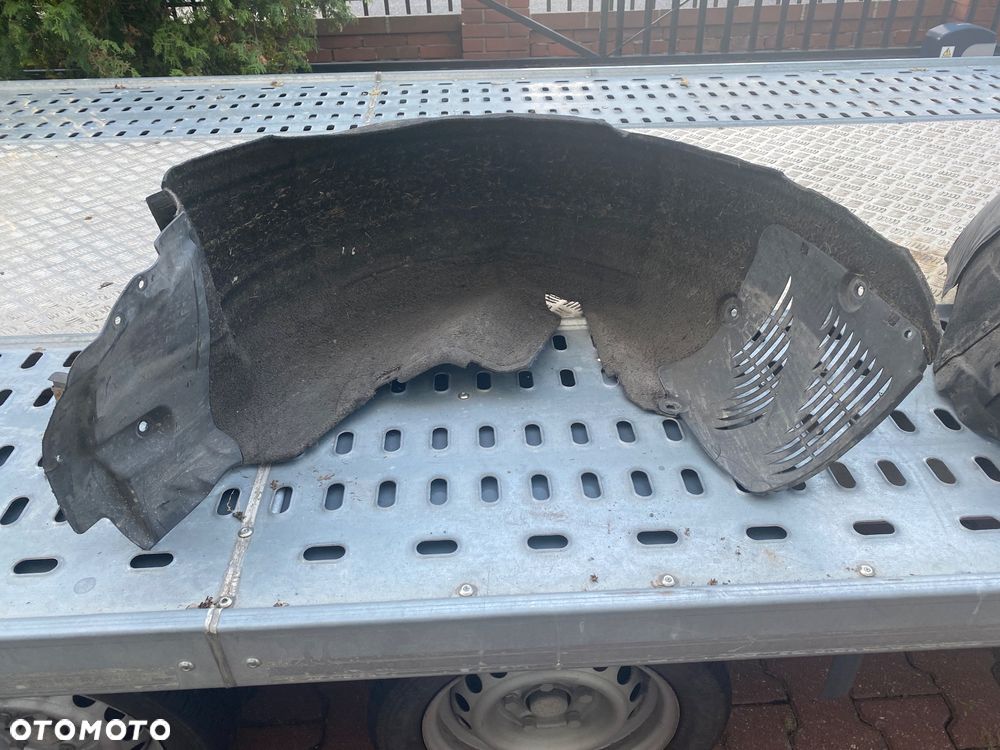 Tylne nadkole Mercedes CLS 219 L/P A2196900730/A2196900630 - 3