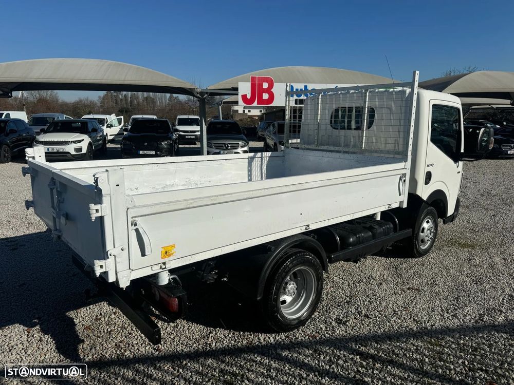 Nissan Cabstar 2.5 dCi 35.14/1 C.Aço Basculante - 10