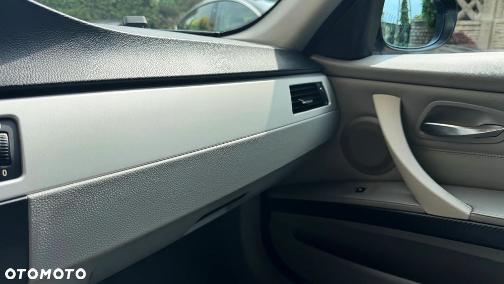 BMW Seria 3 - 22