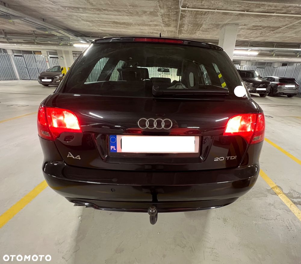 Audi A4 Avant 2.0 TDI - 6