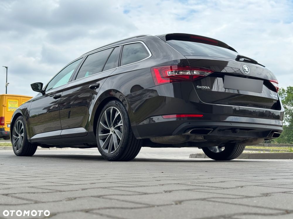 Skoda Superb 2.0 TSI 4x4 L&K DSG - 6