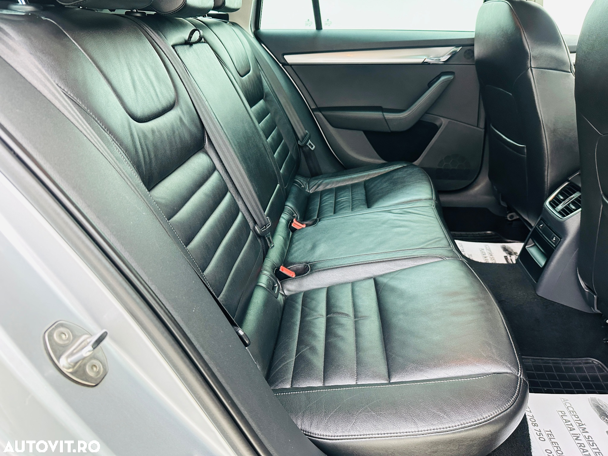 Skoda Octavia 2.0 TDI DSG Ambition - 14