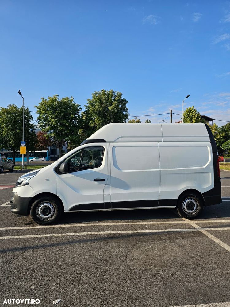 Renault Trafic - 2
