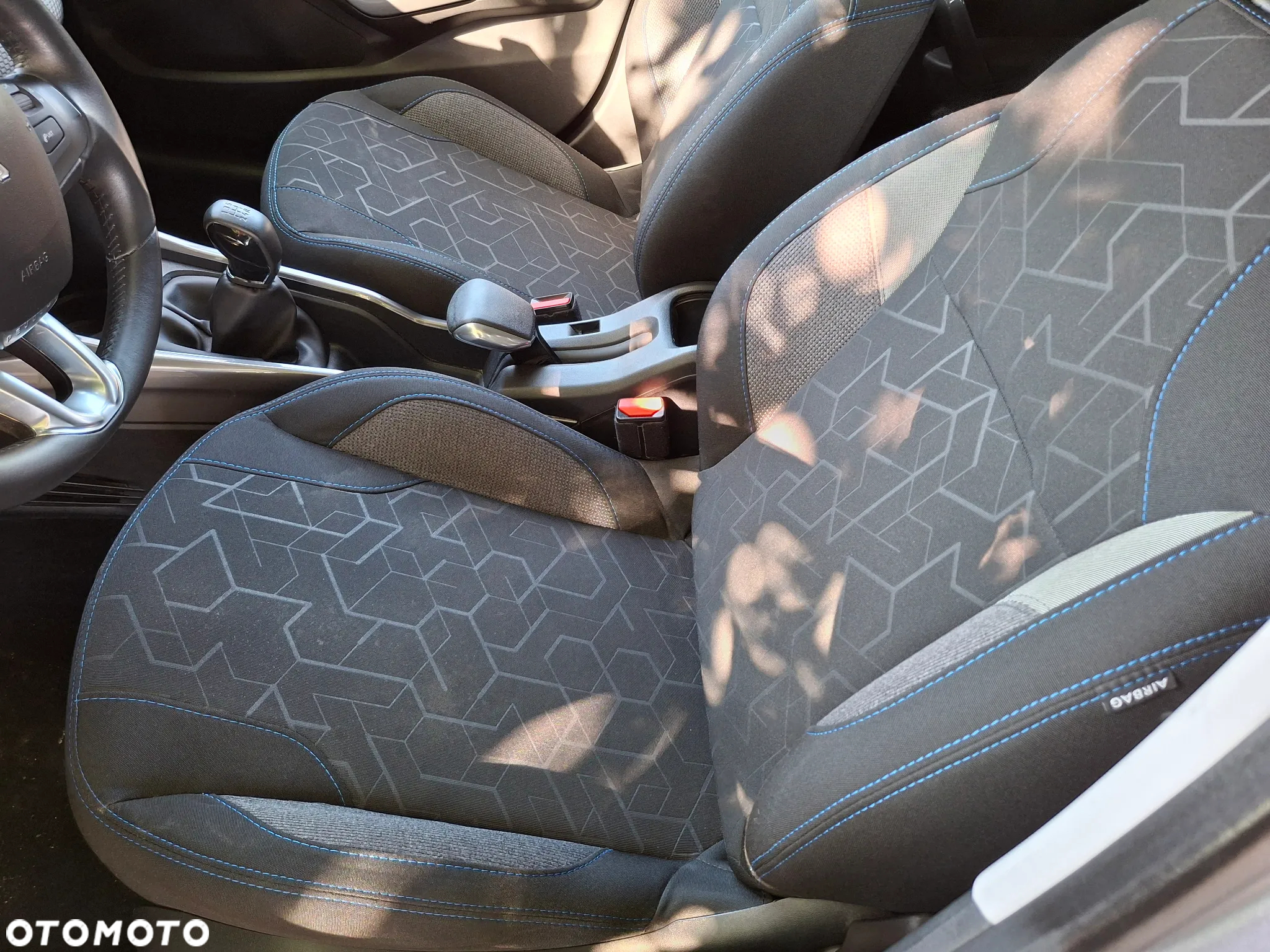 Peugeot 2008 - 14