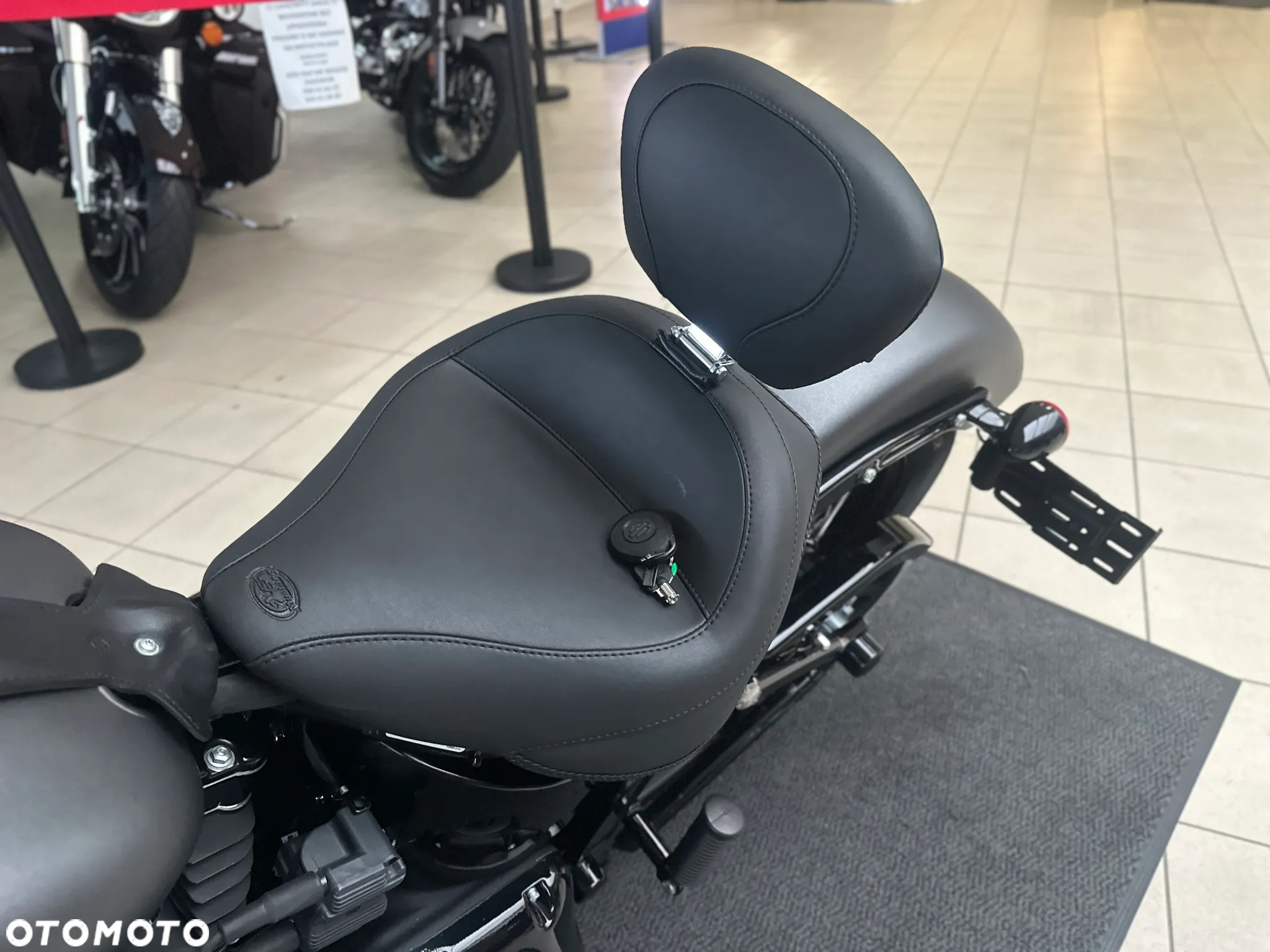 Harley-Davidson Softail Slim - 35