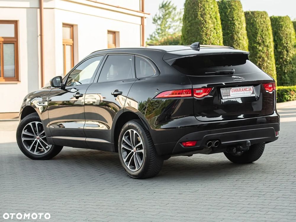 Jaguar F-Pace 2.0 i4D AWD R-Sport - 9