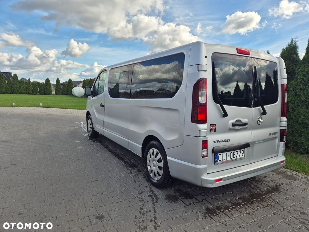 Opel Vivaro - 11