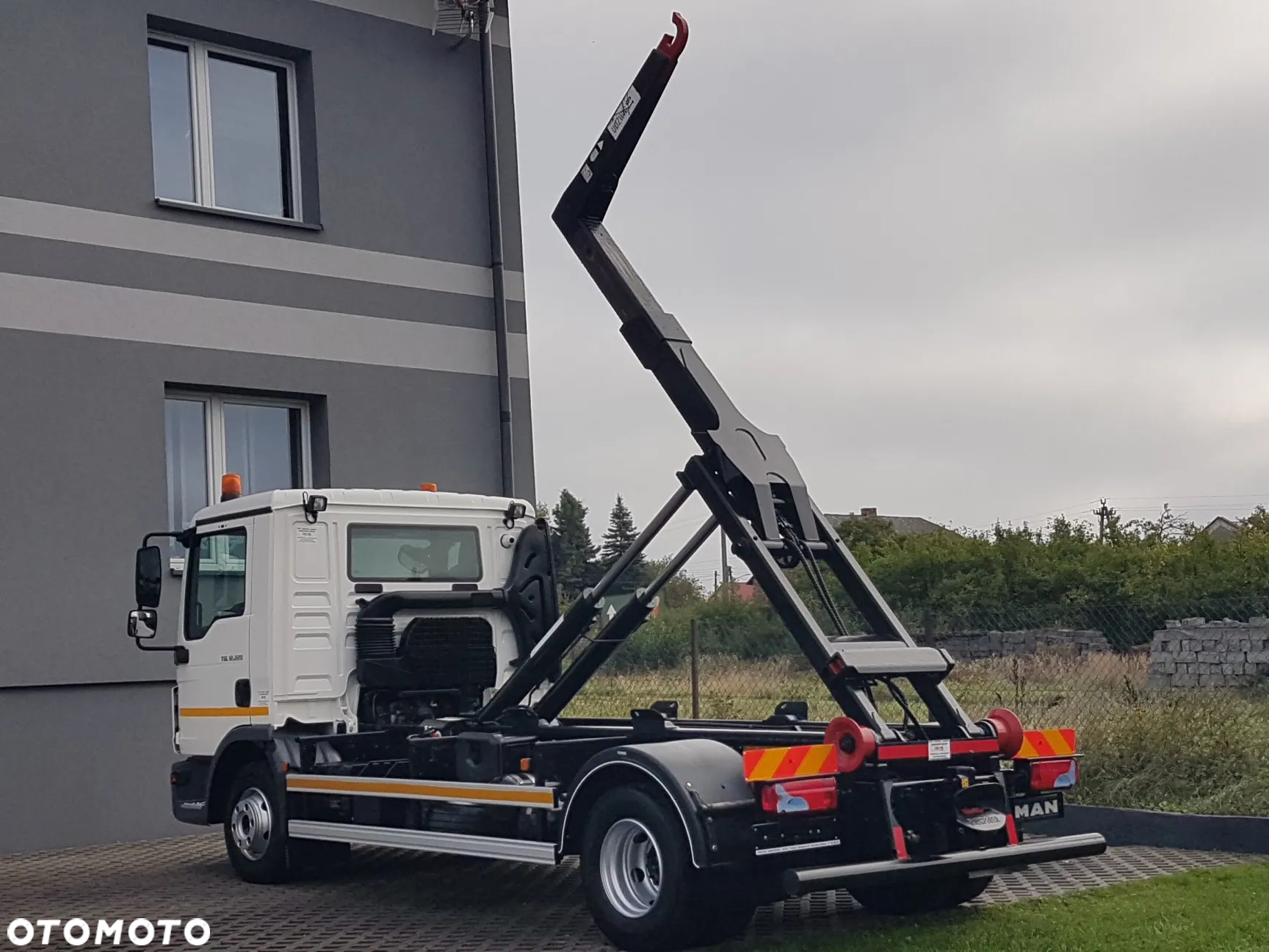 MAN TGL 12.220 HAKOWIEC 4x2 KLIMA - 3