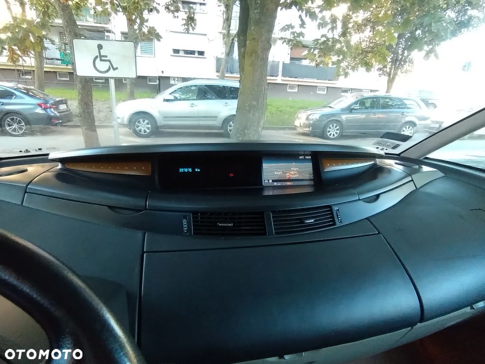 Renault Espace 2.0 dCi Initiale - 6