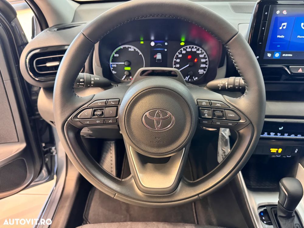 Toyota Yaris 1.5 VVT-i HSD Active - 11