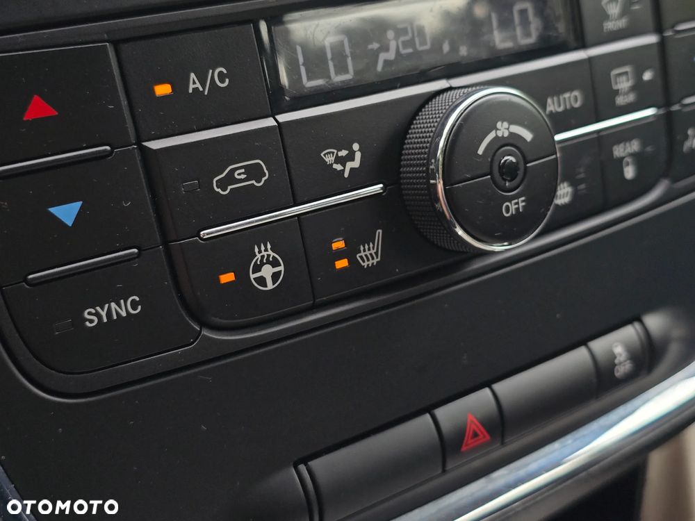 Lancia Voyager 2.8 CRD16v Gold - 9