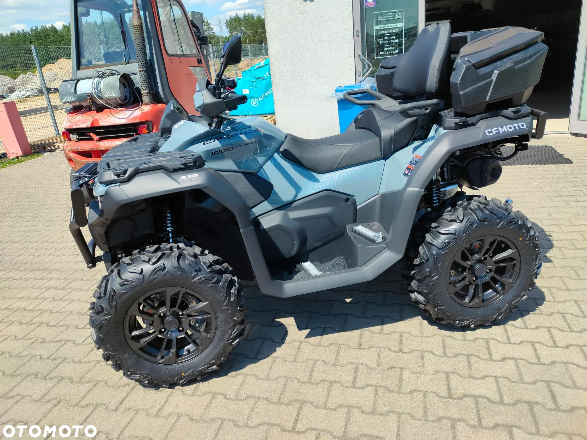 CFMoto CForce - 10