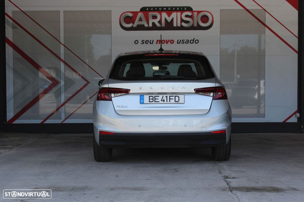 Skoda Fabia 2023 photo 4