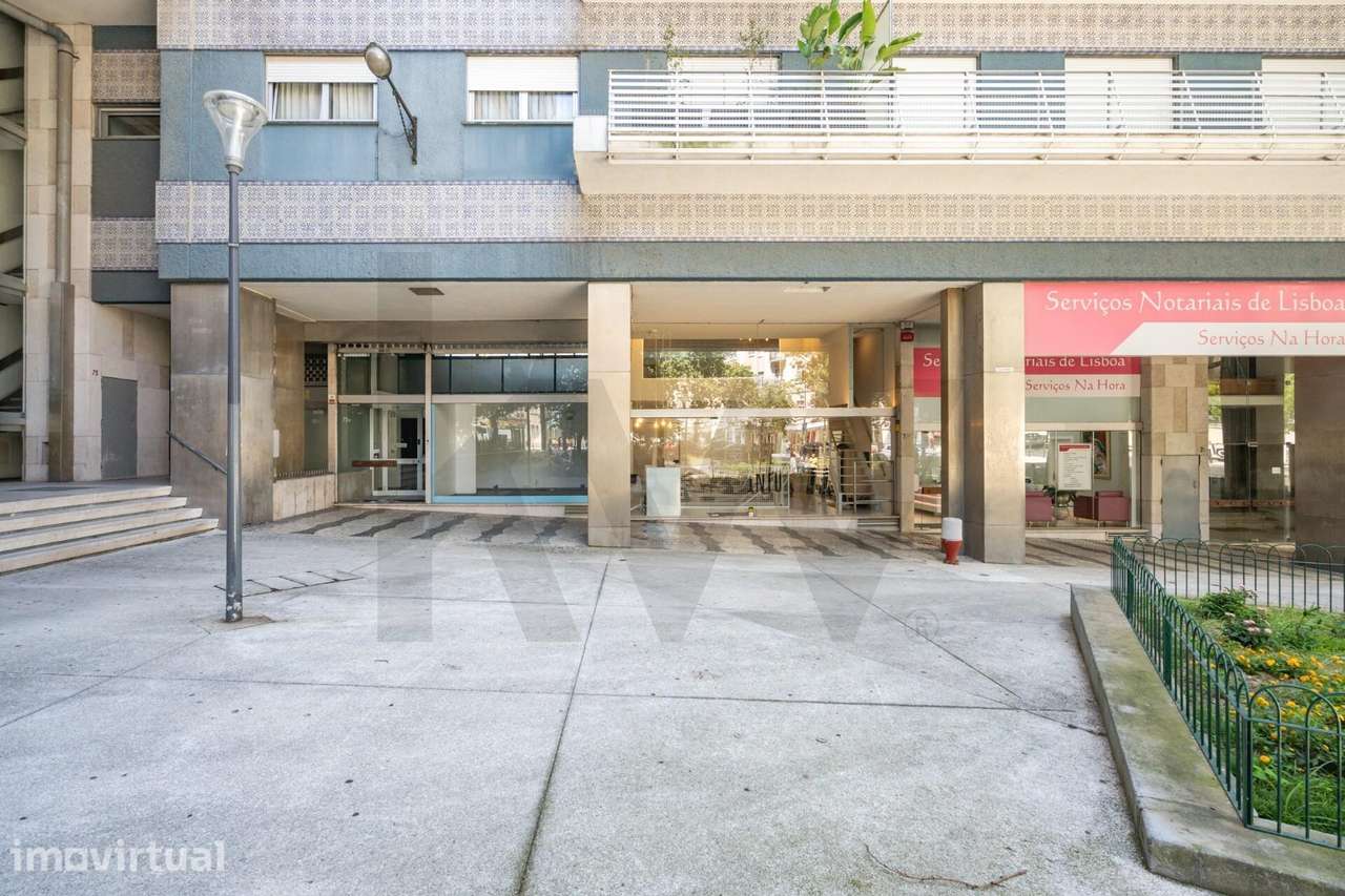 Loja Comercial para Venda na Rua Visconde de Santarém, 75, Lisboa - Grande imagem: 4/50