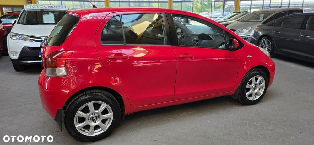 Toyota Yaris - 11