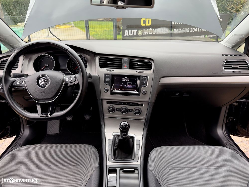 VW Golf 1.6 TDi BlueMotion Trendline - 50