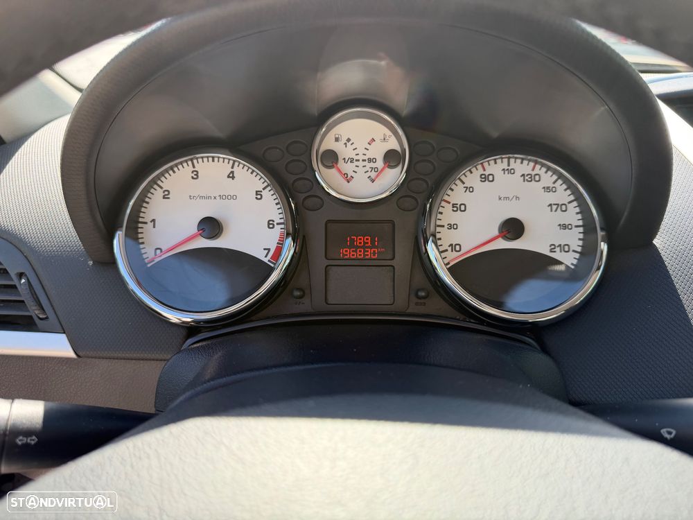 Peugeot 207 1.4 VTi Active - 28