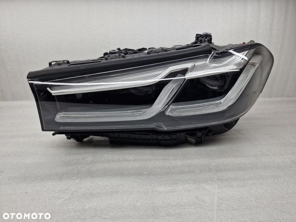BMW 5 G30 G31 LIFT FULL LED LAMPA LEWA/PRAWA PRZÓD 5A388C7-04/5A388C8-04 - 17