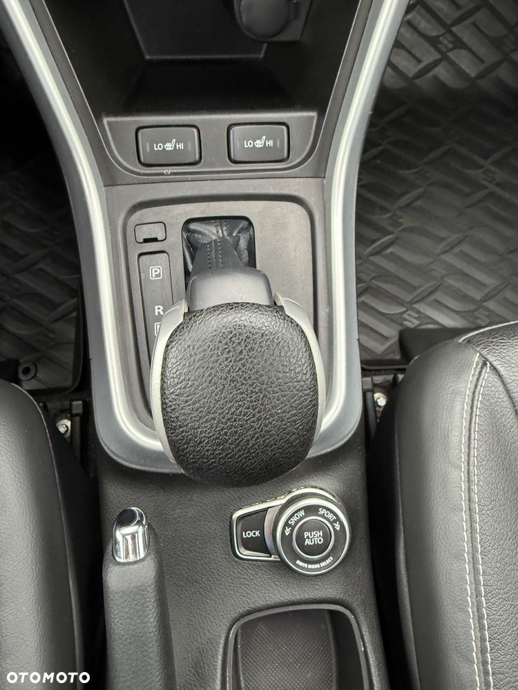 Suzuki SX4 S-Cross 1.4 T Elegance Sun 4WD - 28