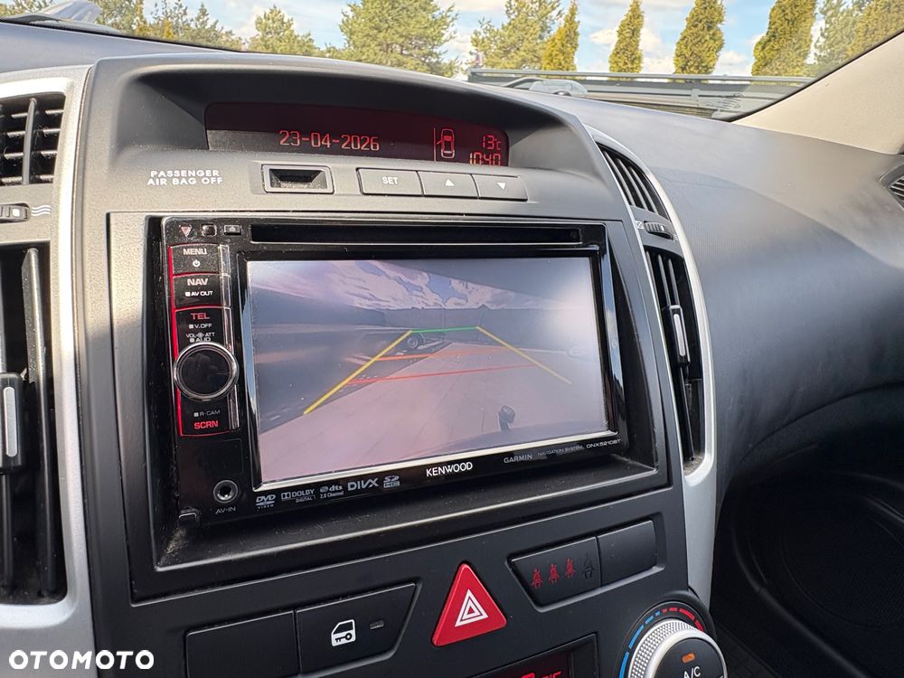 Kia Ceed 1.6 CRDi ISG Business Line - 11