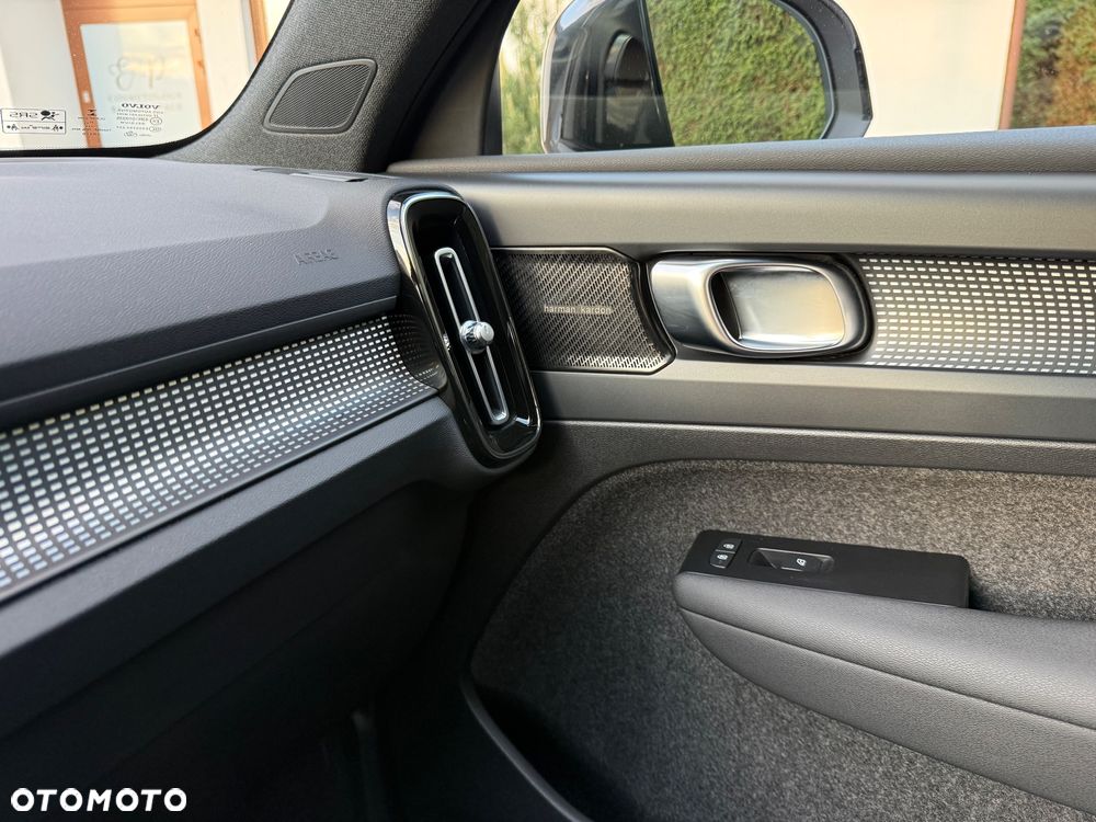 Volvo XC 40 - 36