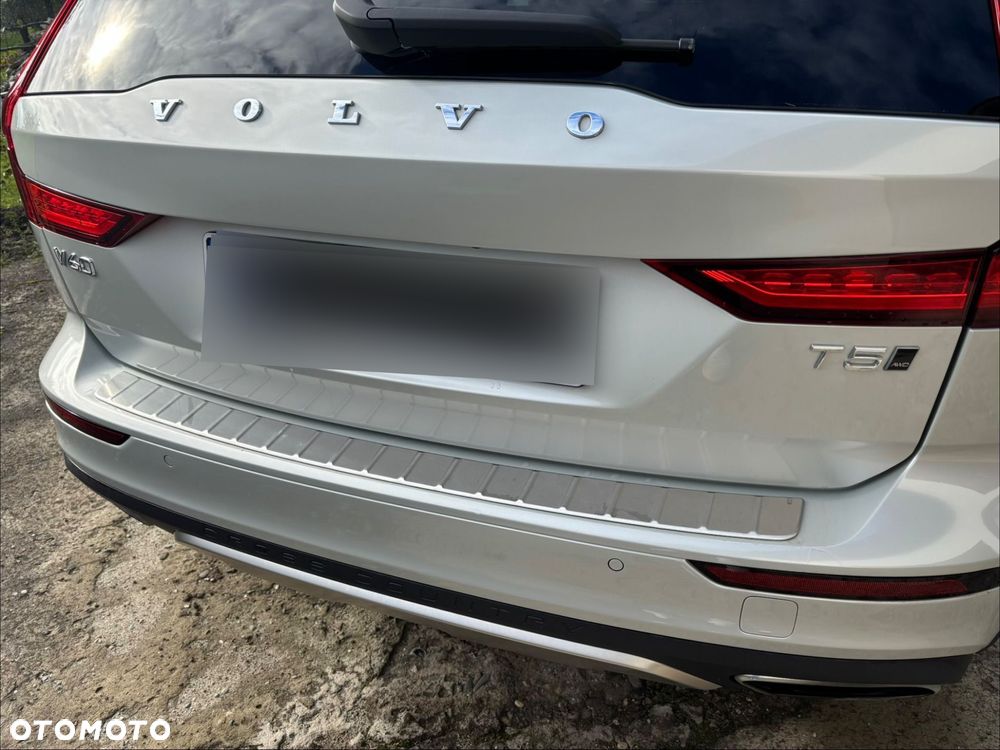 Volvo V60 Cross Country T5 AWD Geartronic - 37