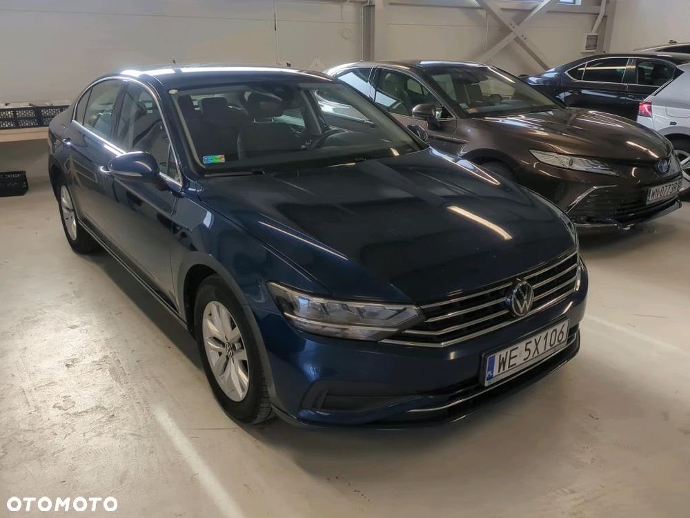 Volkswagen Passat 2.0 TDI EVO Business DSG - 2