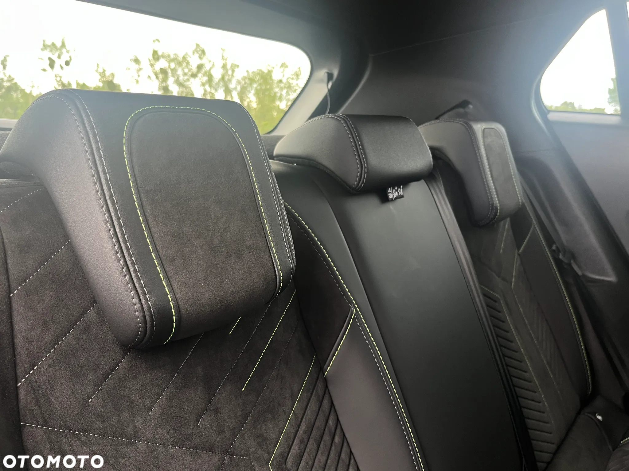 Peugeot 2008 PureTech mHEV GT e-DCS6 - 36
