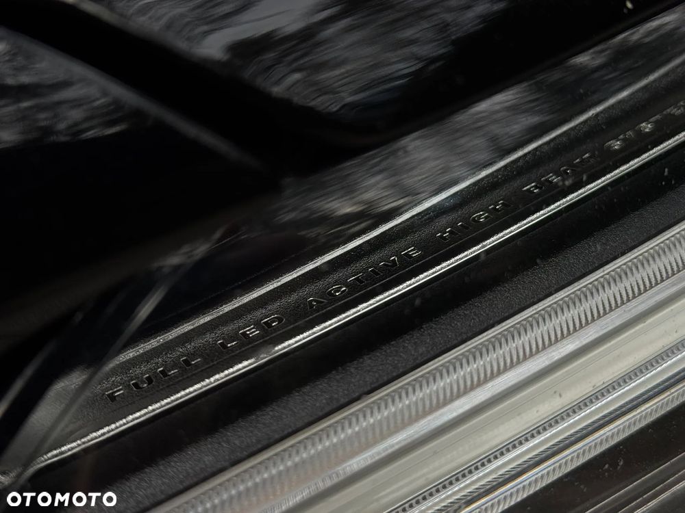 Volvo S60 T8 Recharge AWD Geartronic RDesign - 16