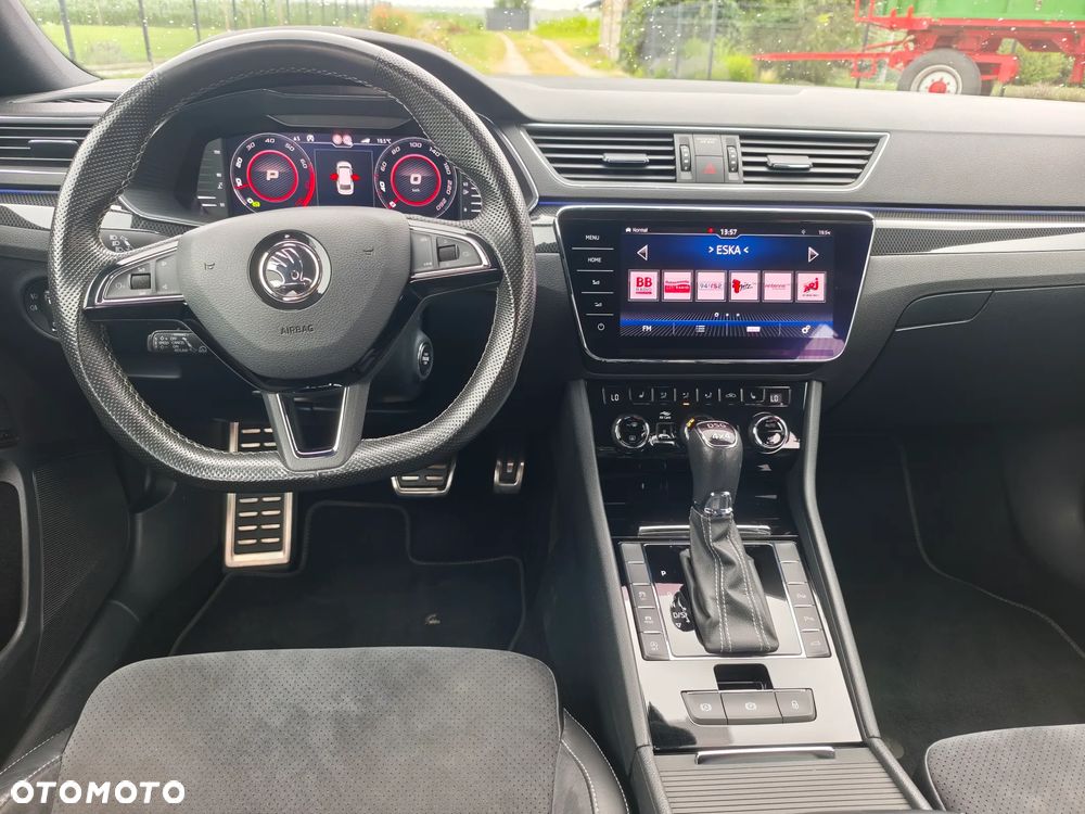 Skoda Superb 2.0 TSI 4x4 DSG Sportline - 10