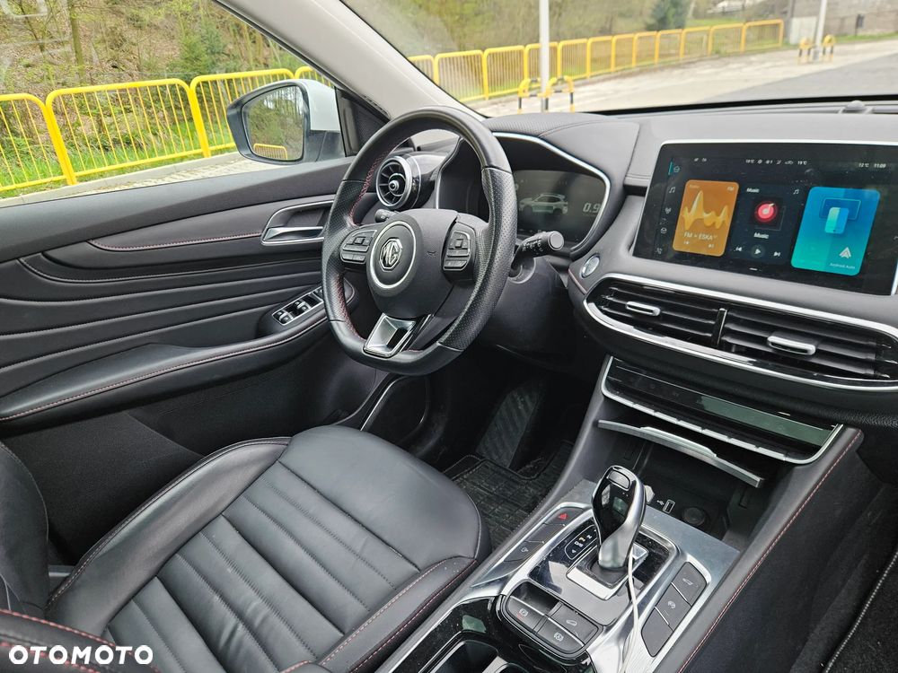 MG HS 1.5T-GDI Luxury - 23