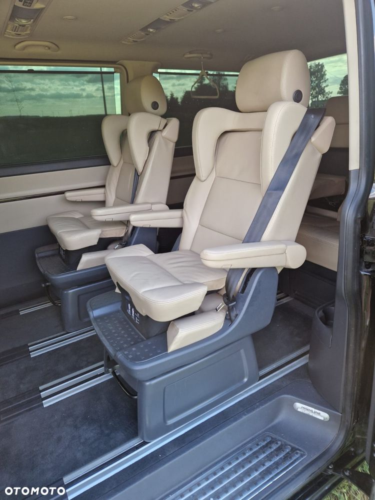 Volkswagen Multivan - 15
