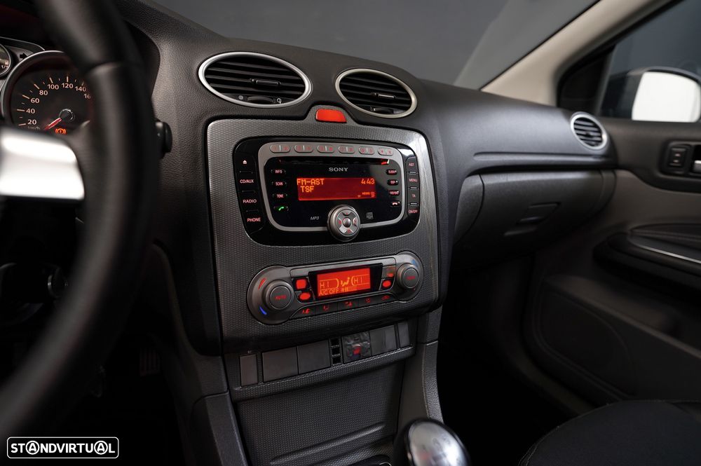 Ford Focus SW 1.6 TDCi Titanium - 15