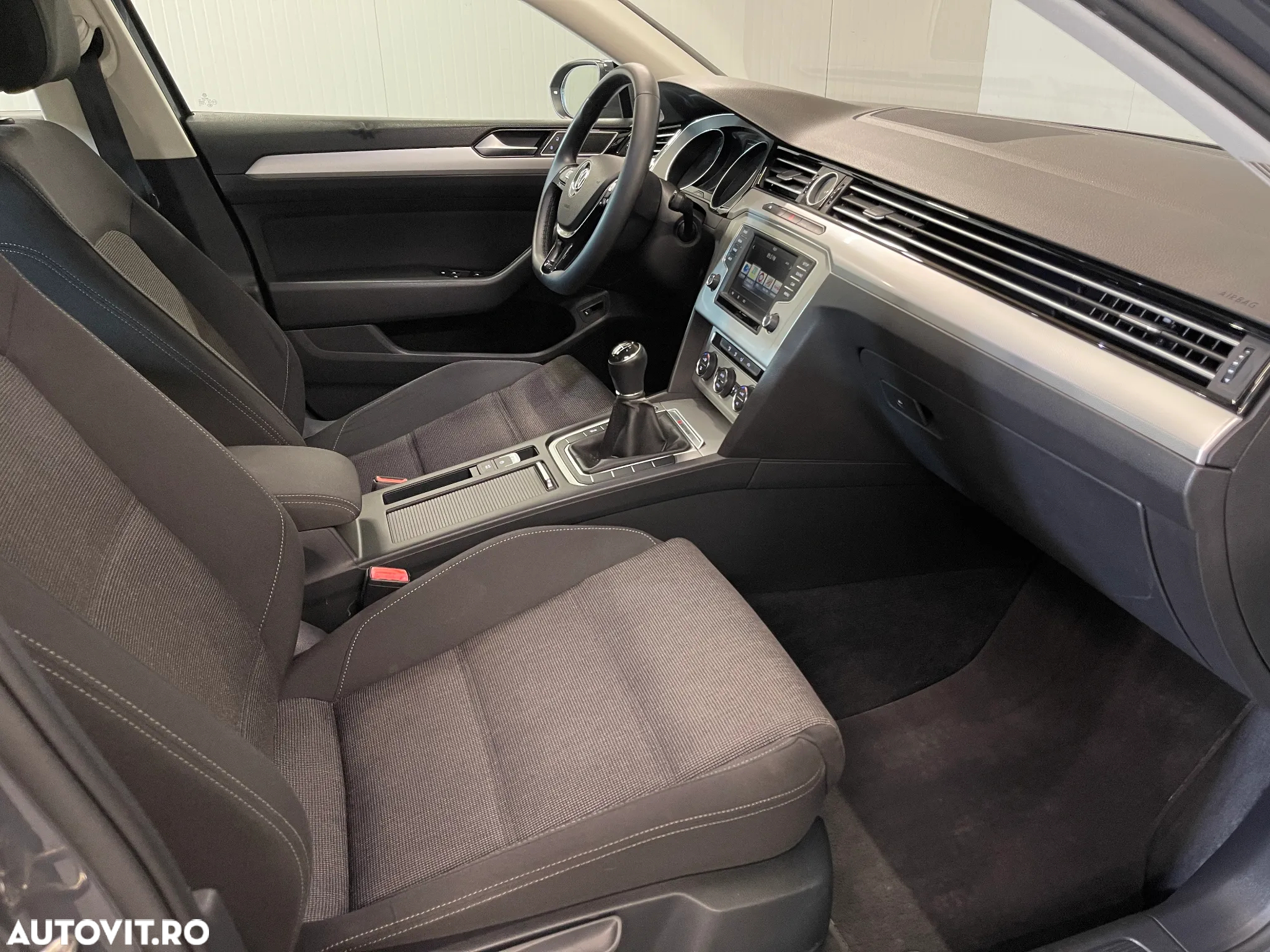 Volkswagen Passat 2.0 TDI 4Motion Comfortline - 10