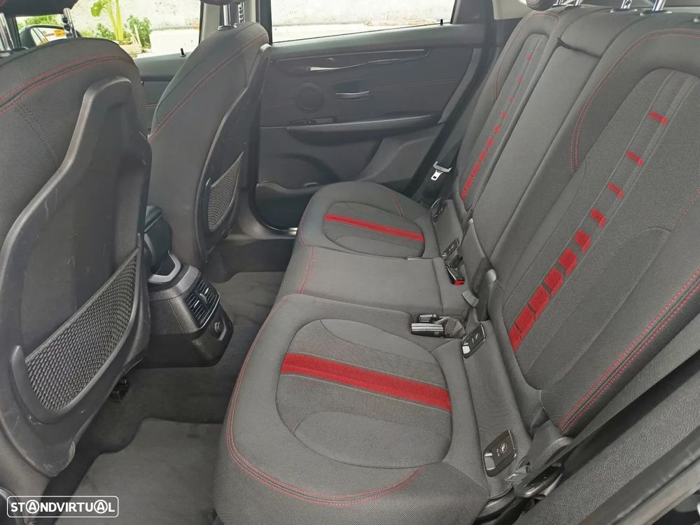 BMW 218 Active Tourer - 10