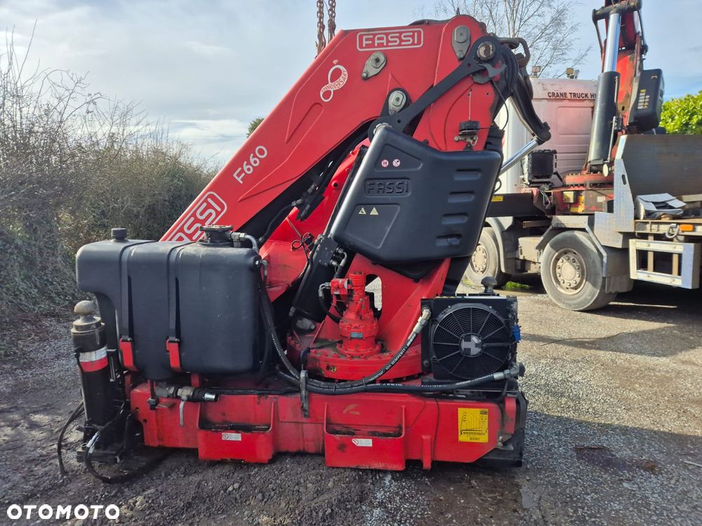 Inny HDS Dzwig żuraw Fassi F660 duży!! 6 razy wysuw hydrauliczny! Dodatkowe podpory. RADIO !!! Mało używany. HIAB Effer Palfinger HMF - 3