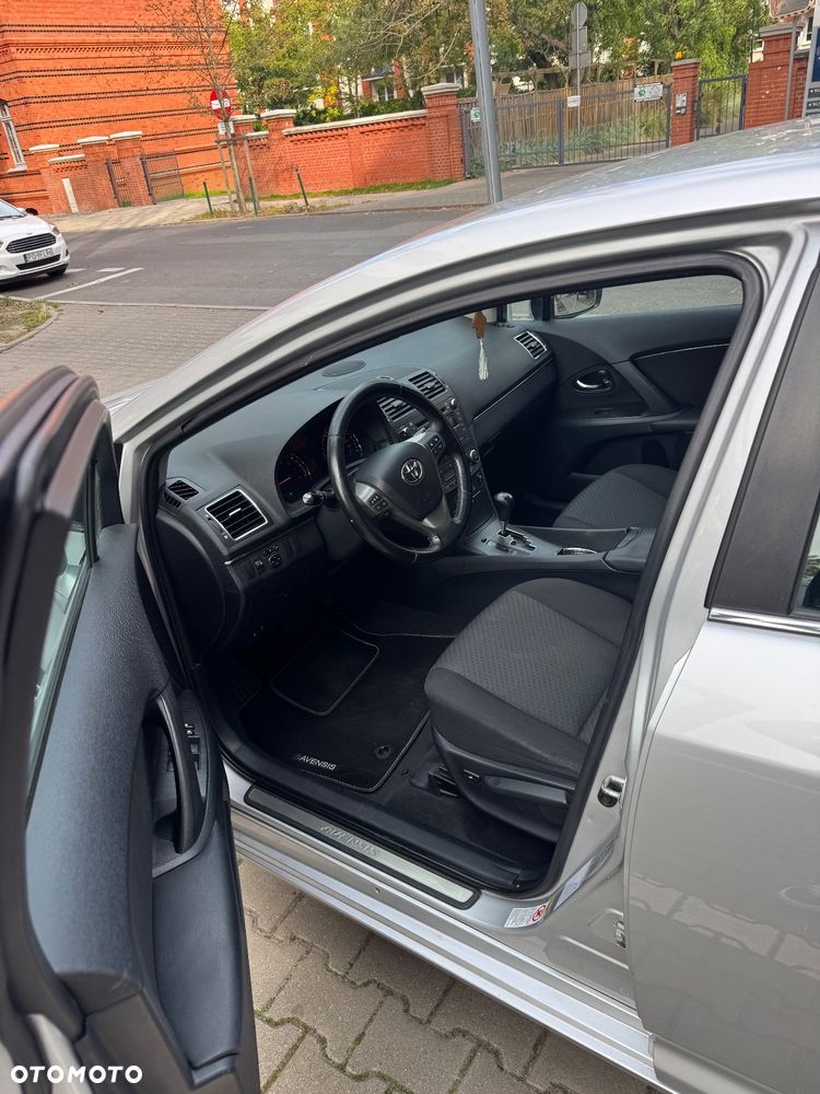 Toyota Avensis 2.0 Sol EU5 MS - 5